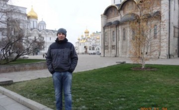 Estudante visita a cidade de Moscow - Rússia