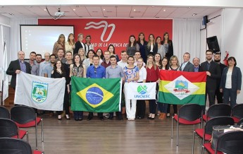 Unoesc e líderes políticos participam da 2ª Conferência Ibero-Americana na Argentina