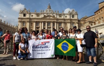 Alunos da Uniti Videira realizam viagem à Itália